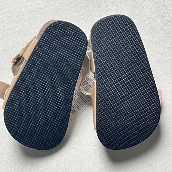 Old Navy Faux Leather Baby GOLD Double Strap Buckle Sandals Sz 3-6M - Picture 7 of 8